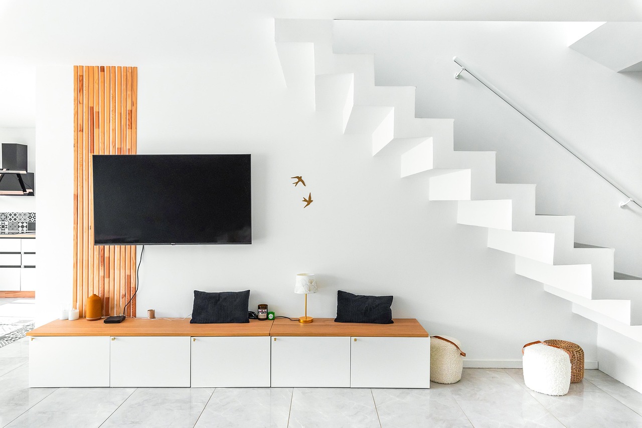 real-estate-8760594_1280